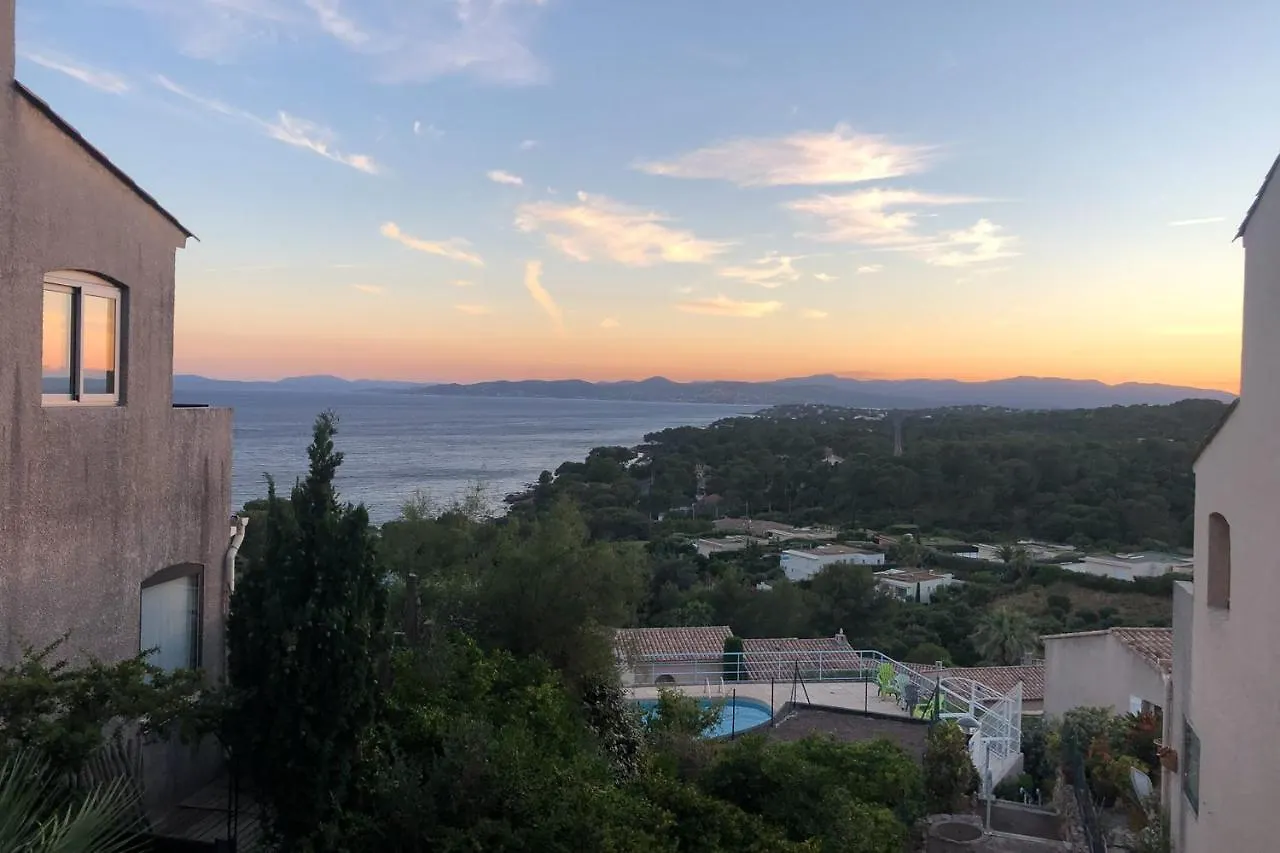 Apt With Swimming Pool 500M From The Beach Saint-Raphaël 0*,
